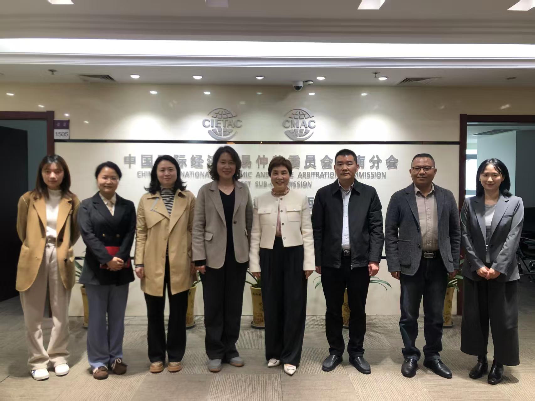 3b38c848c83e7bc5ad5a3cfc2928ee16